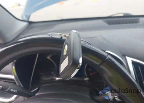 2019 Chevrolet Equinox Lt z USA, uszkodzony, nr VIN 2GNAXUEV1K6105899